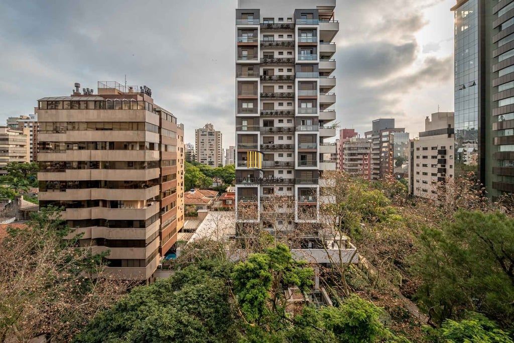 Apartamento 4 dormitórios no bairro Bela Vista