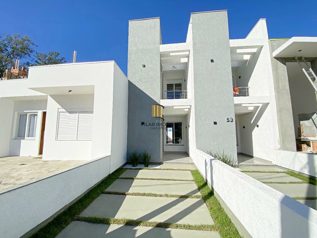 Casa 2 dormitórios no bairro Hípica