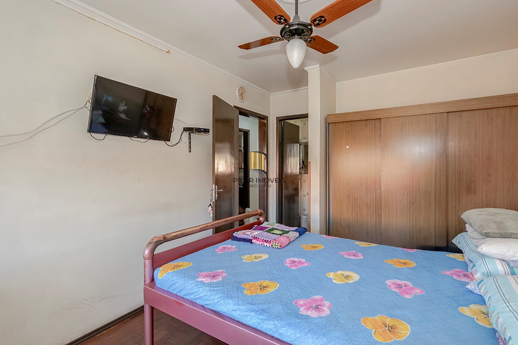 Casa 6 dormitórios no bairro São Sebastião