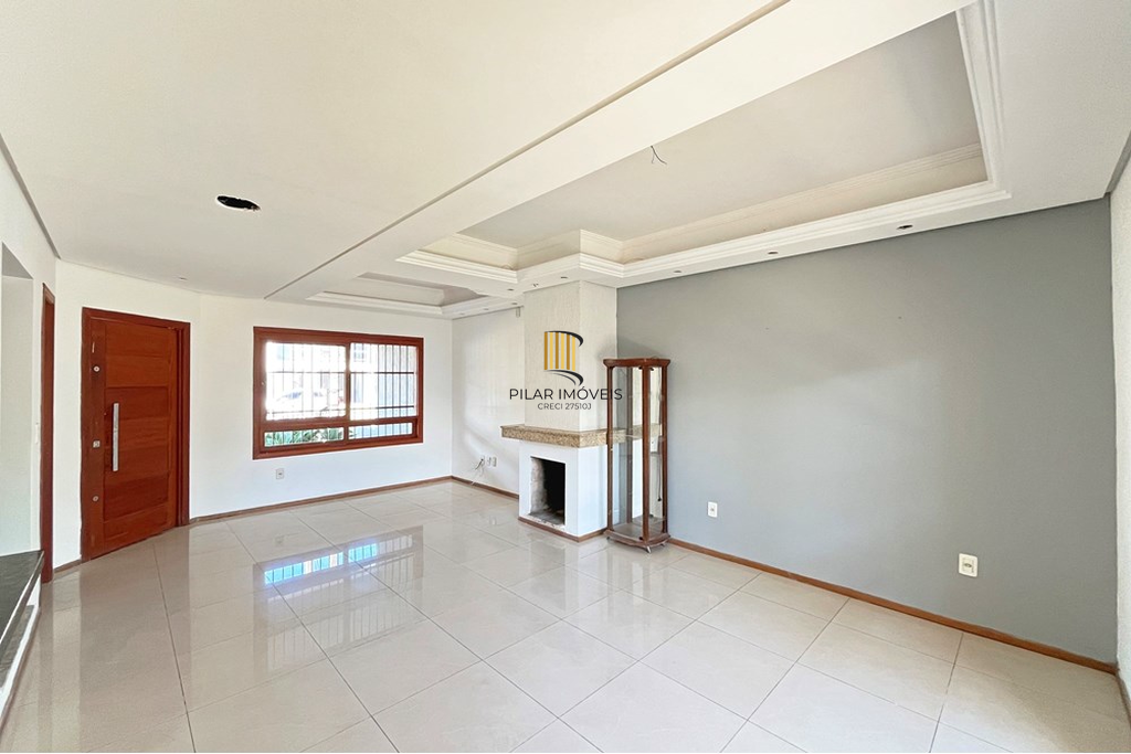 Casa 3 dormitórios no bairro Hípica