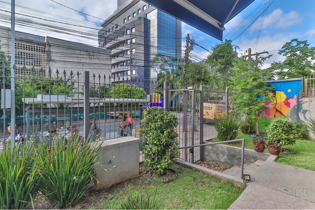 Apartamento 3 dormitórios no bairro Mont Serrat