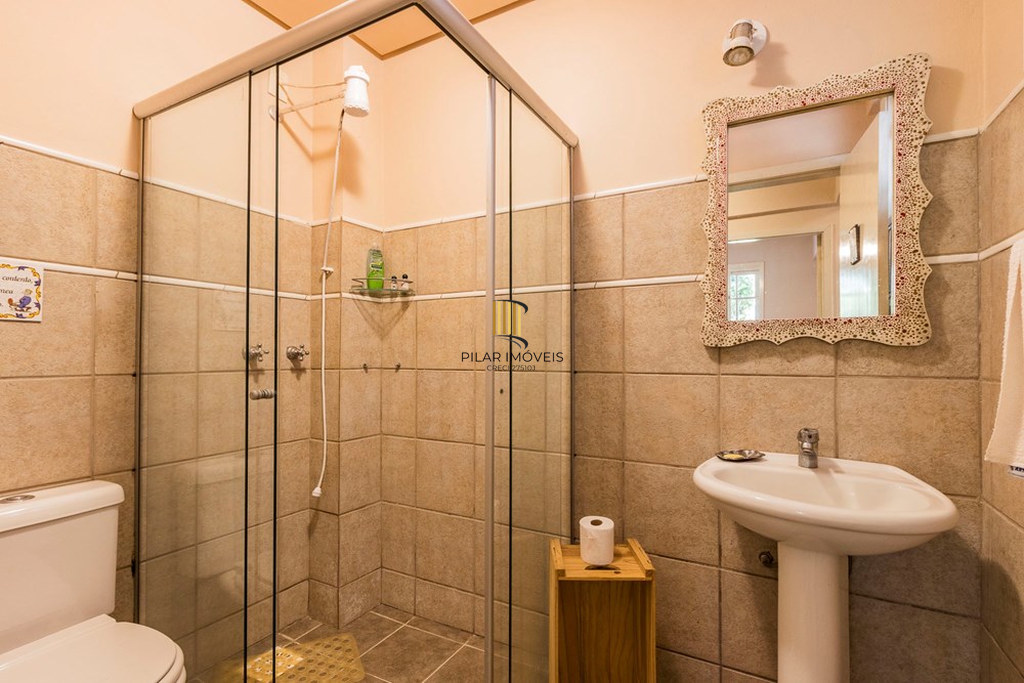 Casa 4 dormitórios no bairro Belém Novo