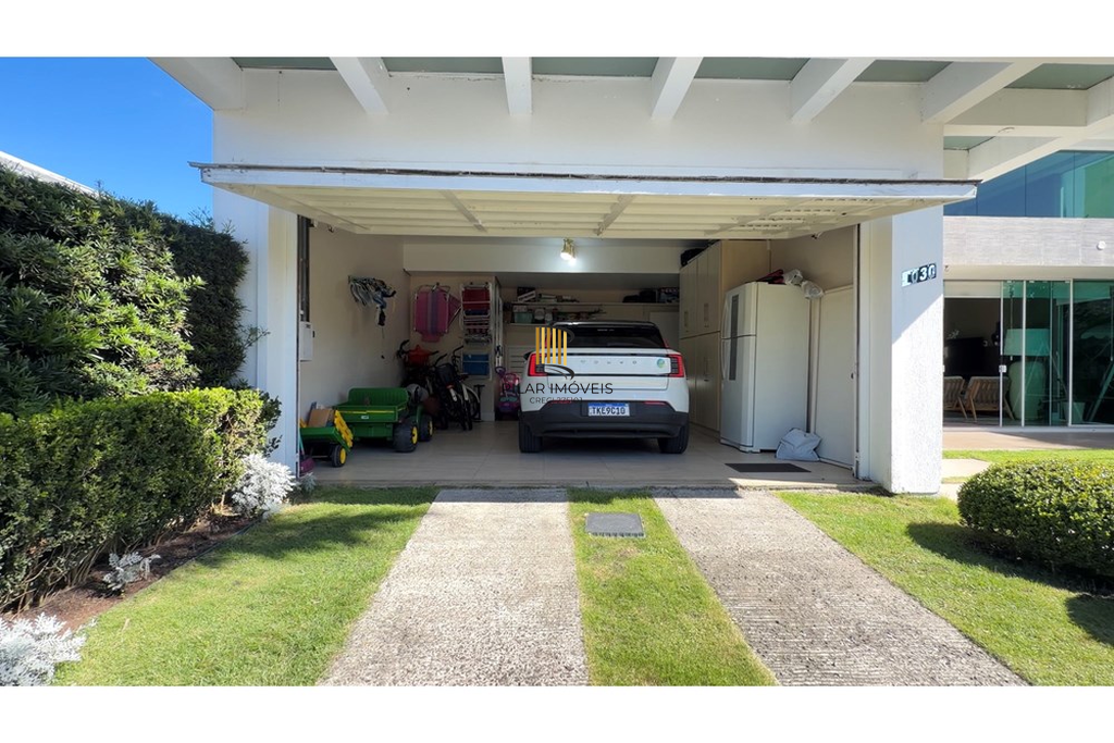 Casa de Condomínio 4 dormitórios no bairro Morada do Sol