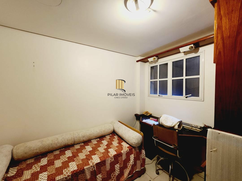 Casa 4 dormitórios no bairro Chácara das Pedras