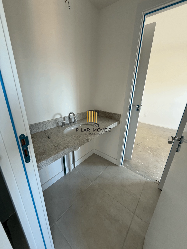 Apartamento 3 dormitórios no bairro Menino Deus