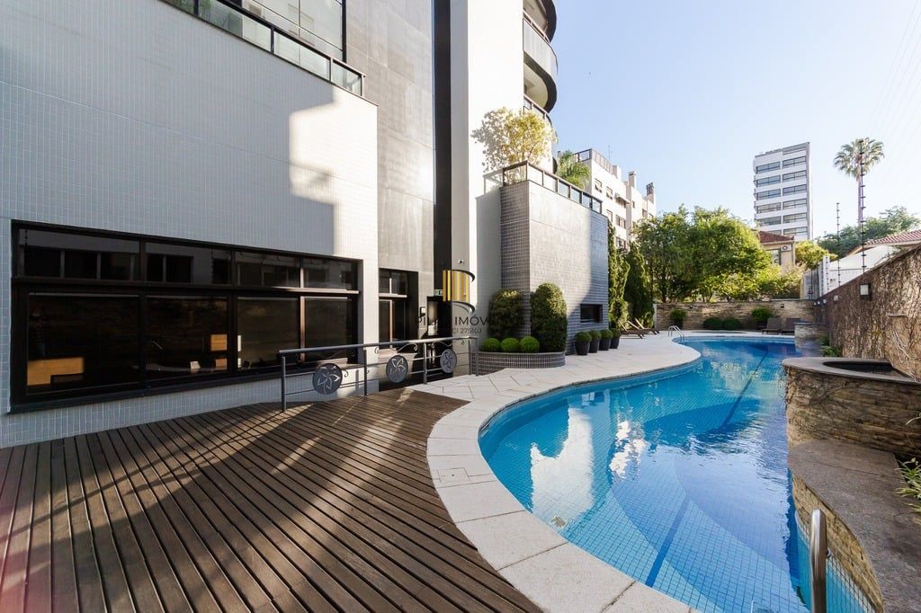 Apartamento 4 dormitórios no bairro Bela Vista