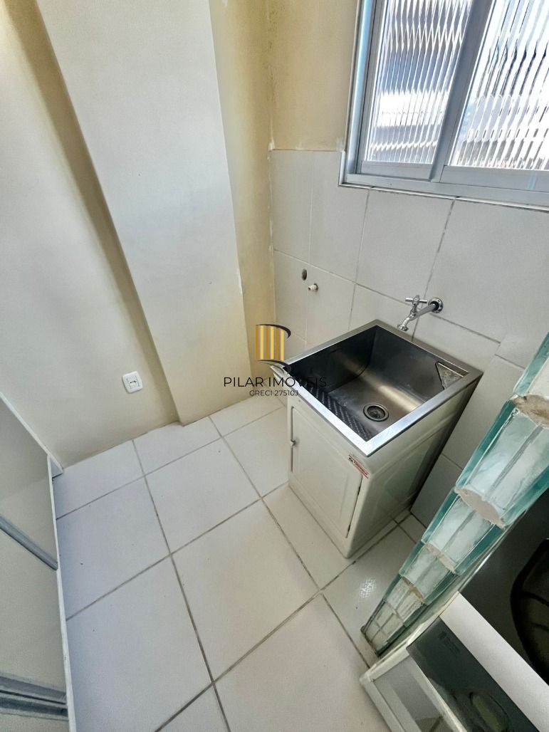 Apartamento 2 dormitórios no bairro Floresta