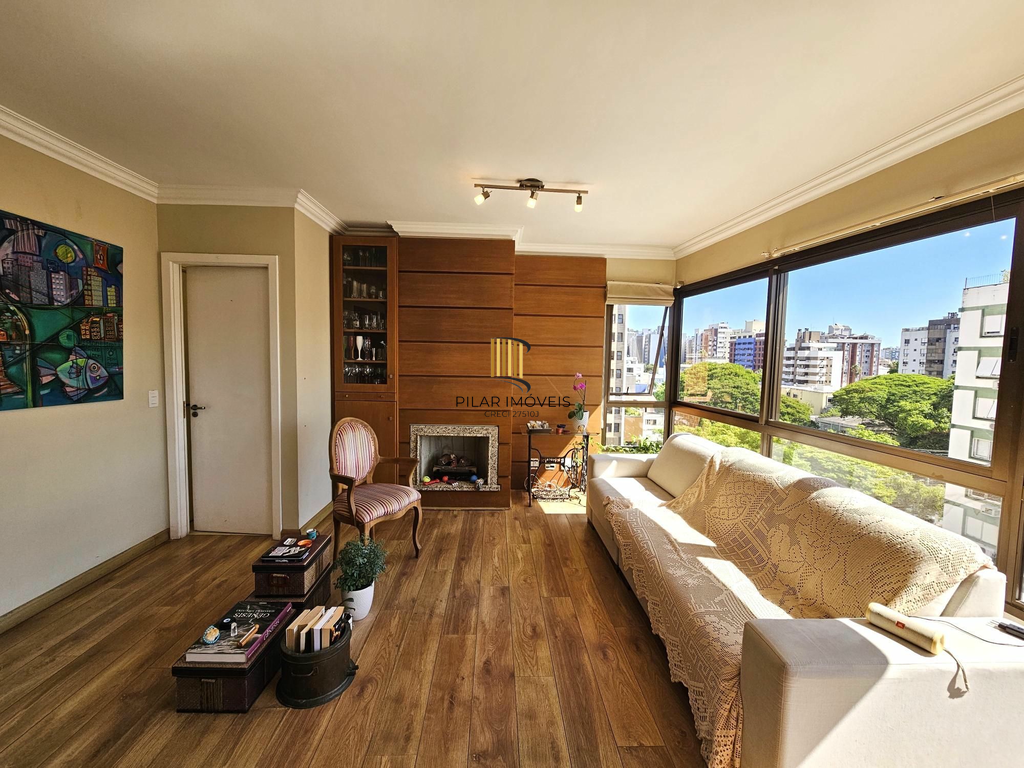 Apartamento 3 dormitórios no bairro Menino Deus