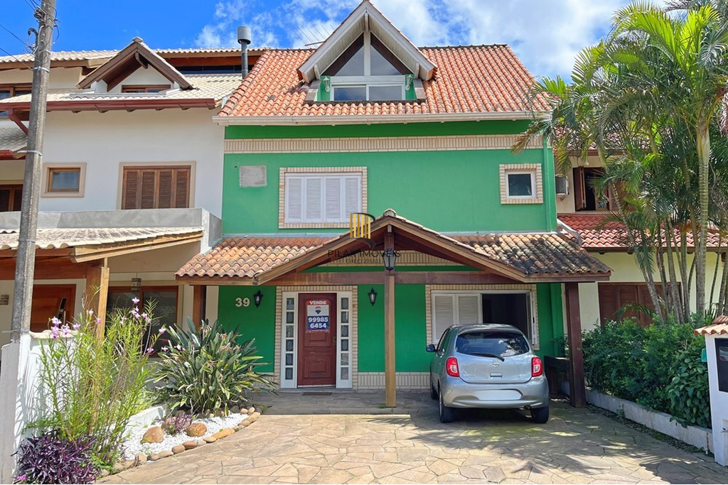 Casa de Condomínio 3 dormitórios no bairro Cavalhada