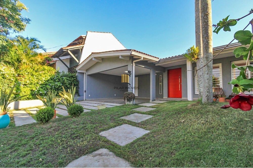 Casa 3 dormitórios no bairro Ipanema