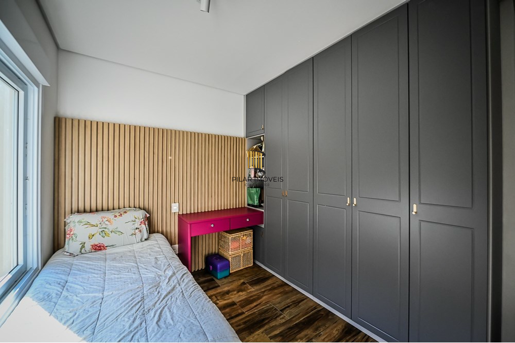 Casa de Condomínio 3 dormitórios no bairro Pedra Redonda