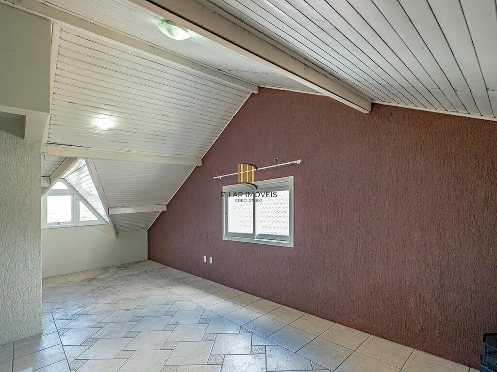 Casa 3 dormitórios no bairro Sarandi