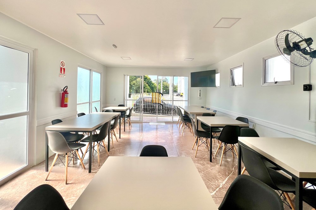 Apartamento 2 dormitórios no bairro Olaria