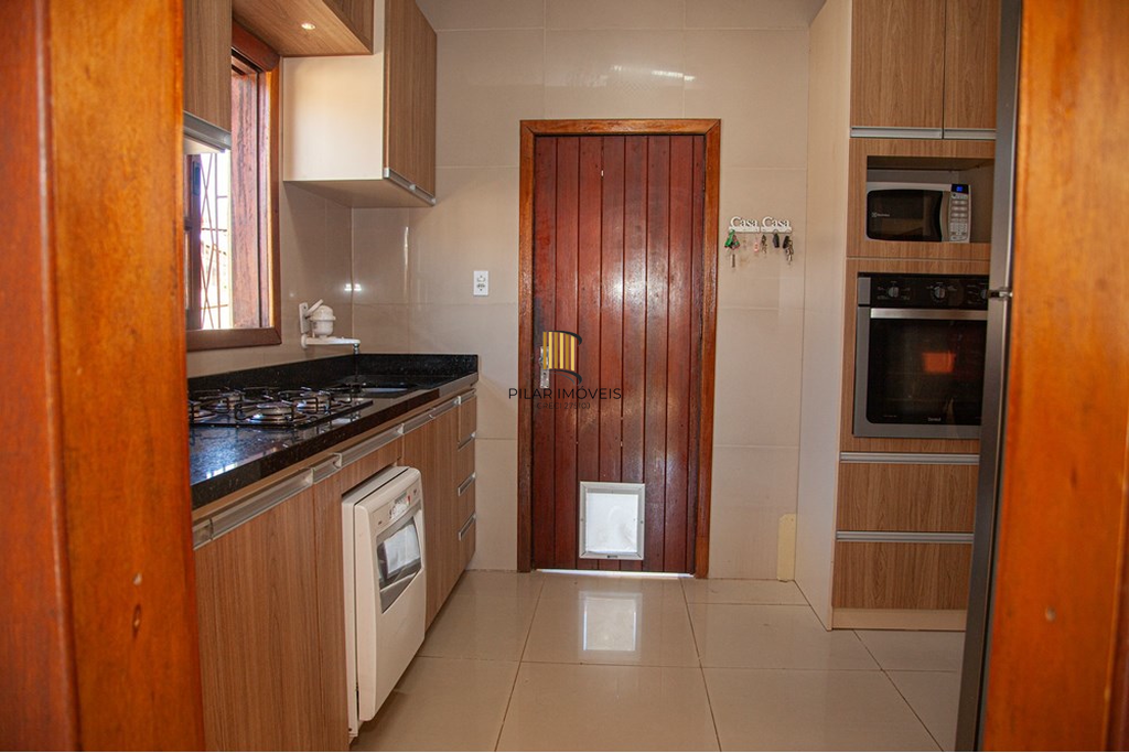 Casa 2 dormitórios no bairro Fiuza