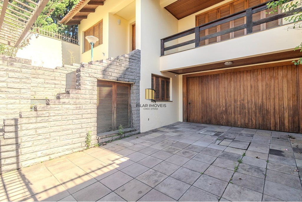 Casa 3 dormitórios no bairro Chácara das Pedras