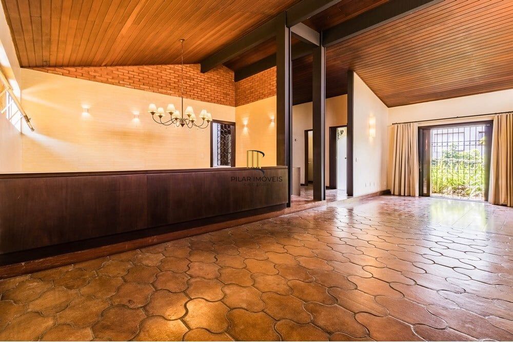 Casa 4 dormitórios no bairro Jardim Lindóia