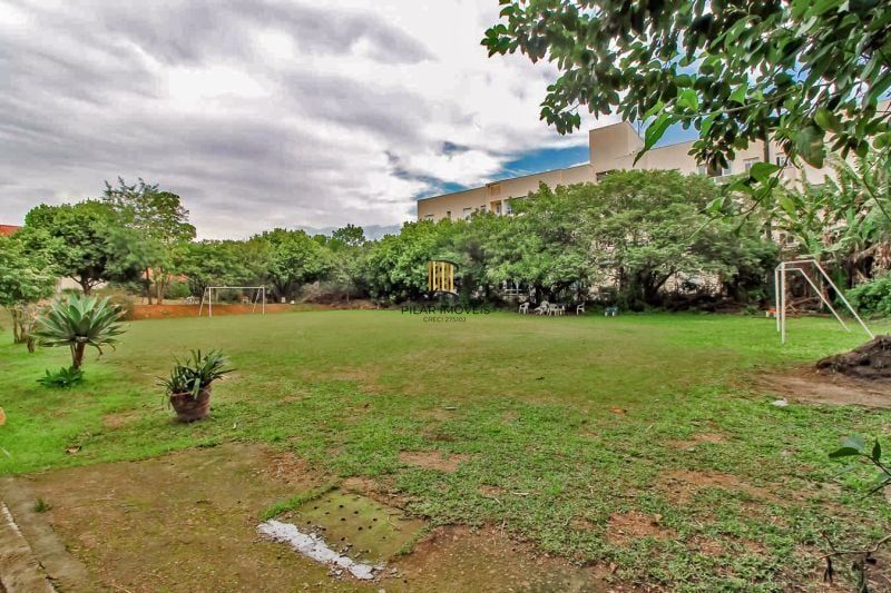 Apartamento 4 dormitórios no bairro Cavalhada