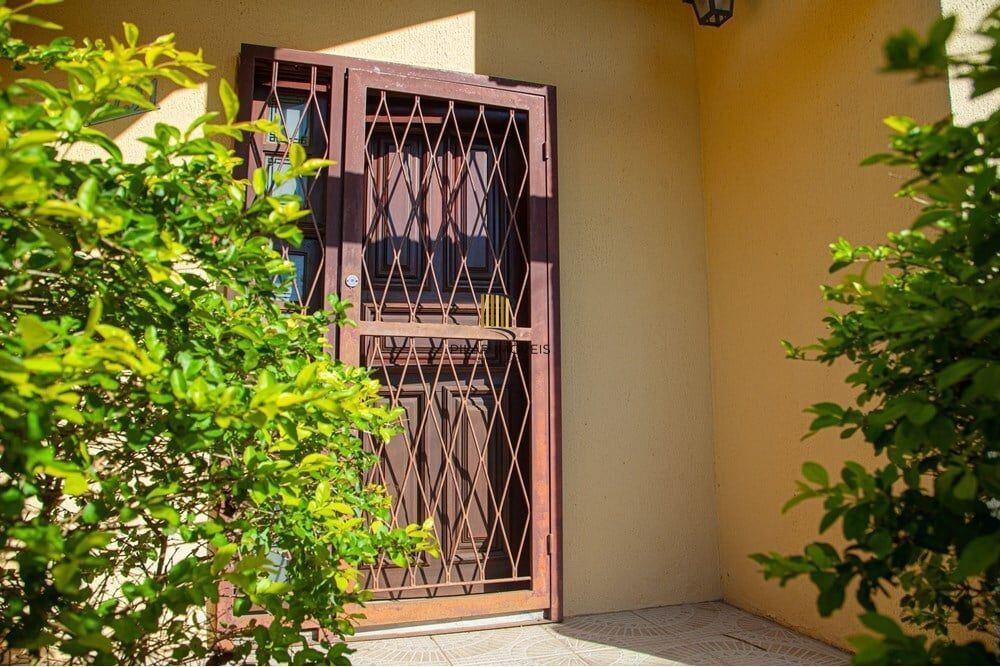Casa 2 dormitórios no bairro Fiuza