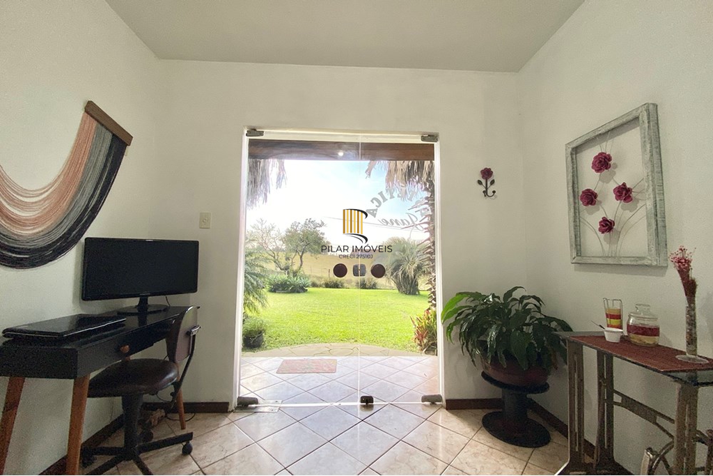 Casa 2 dormitórios no bairro Califórnia
