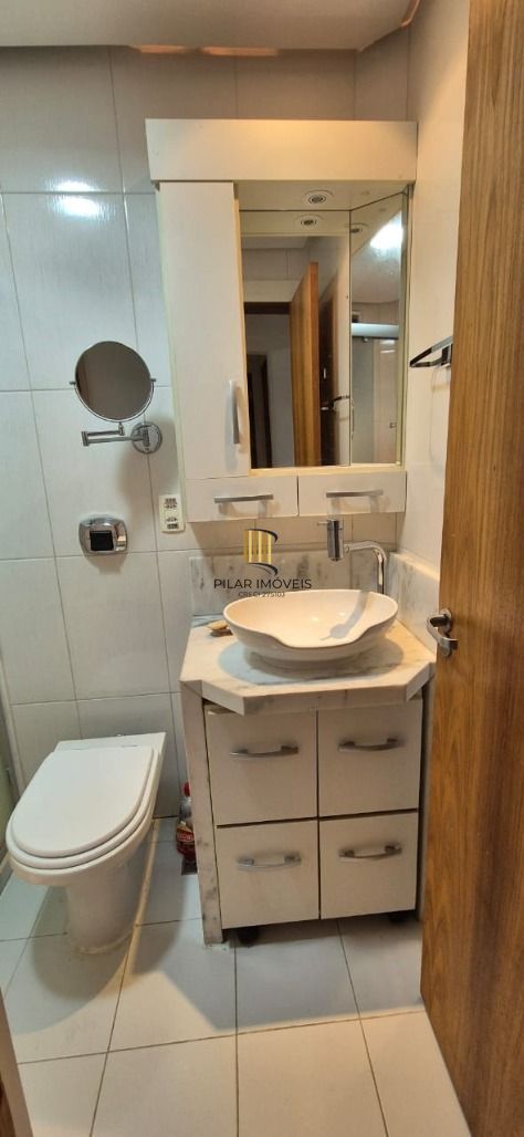 Apartamento 2 dormitórios no bairro Passo da Areia
