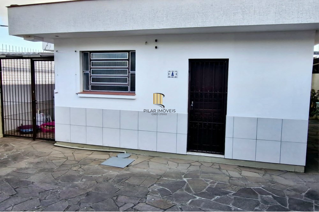 Casa 4 dormitórios no bairro Jardim do Salso