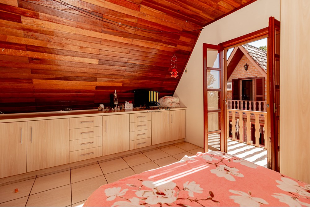 Casa de Condomínio 3 dormitórios no bairro Glória