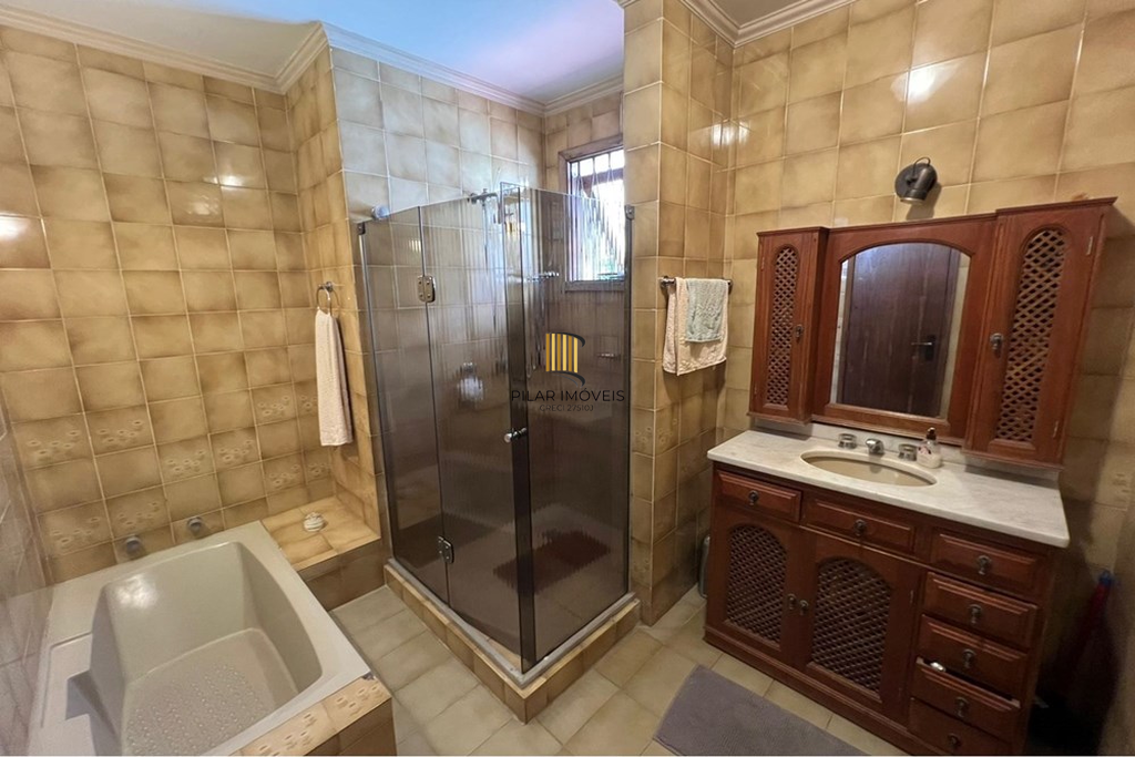 Casa 3 dormitórios no bairro Santana