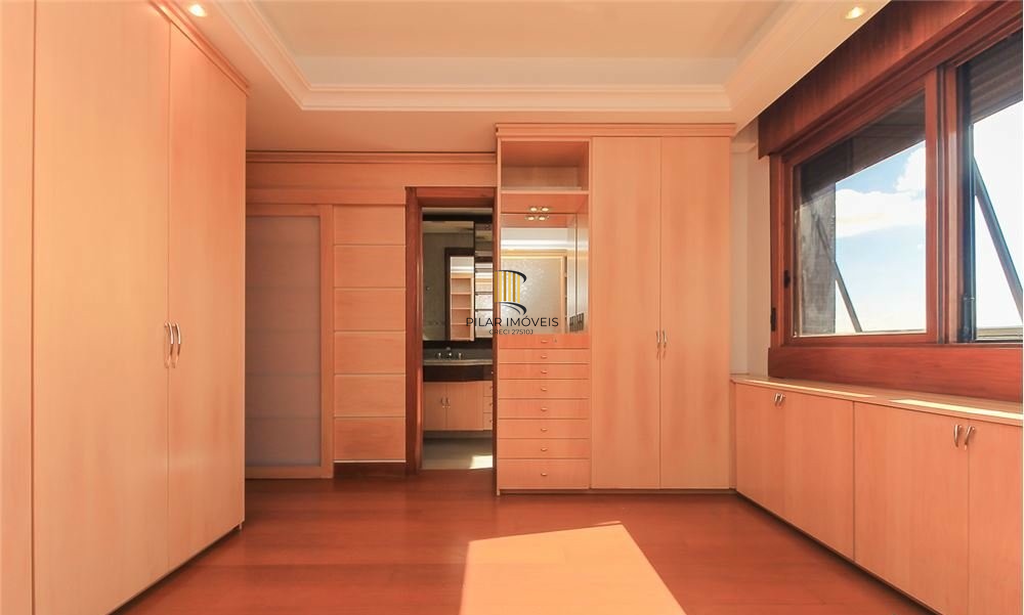 Apartamento 4 dormitórios no bairro Bela Vista