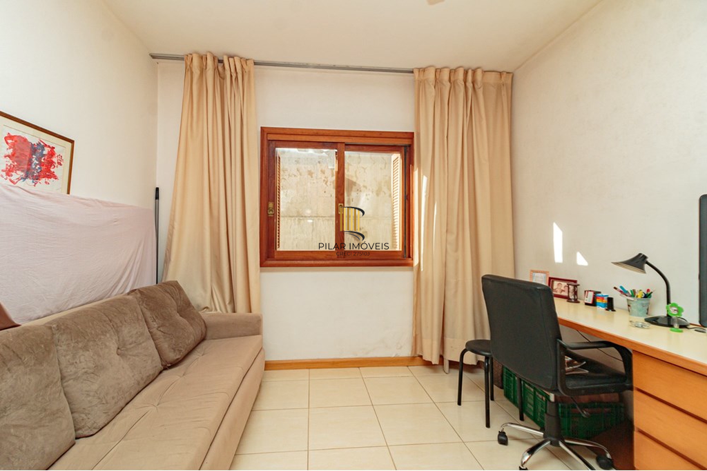 Casa 2 dormitórios no bairro Lomba do Pinheiro