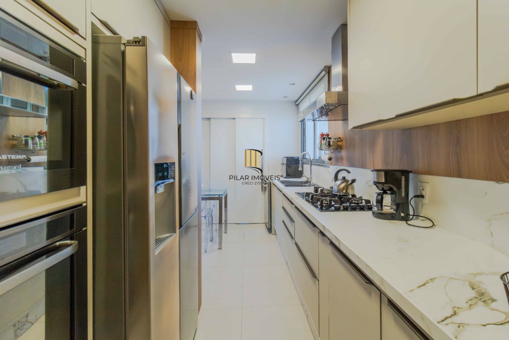 Apartamento 4 dormitórios no bairro Jardim Europa