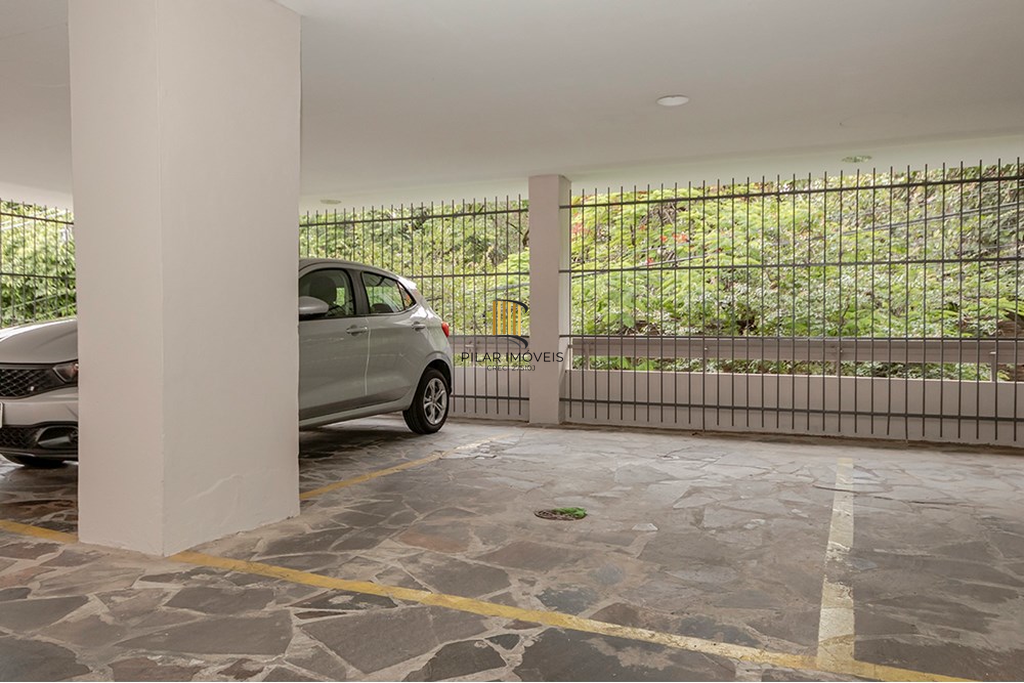 Cobertura 3 dormitórios no bairro Mont Serrat