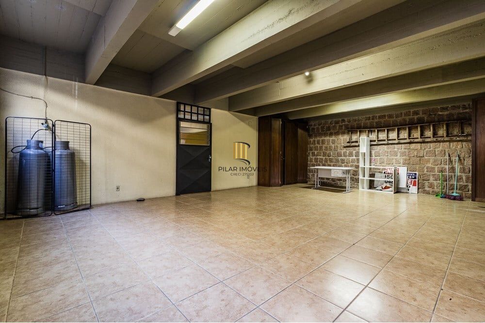 Casa 4 dormitórios no bairro Jardim Lindóia