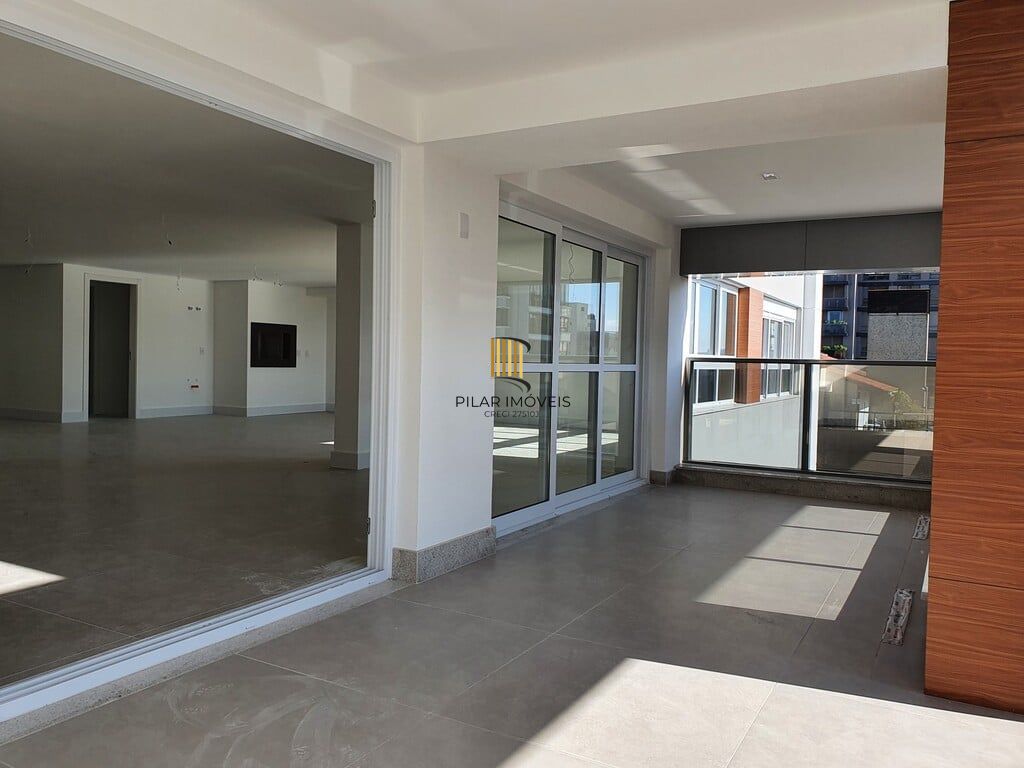Apartamento 4 dormitórios no bairro Bela Vista