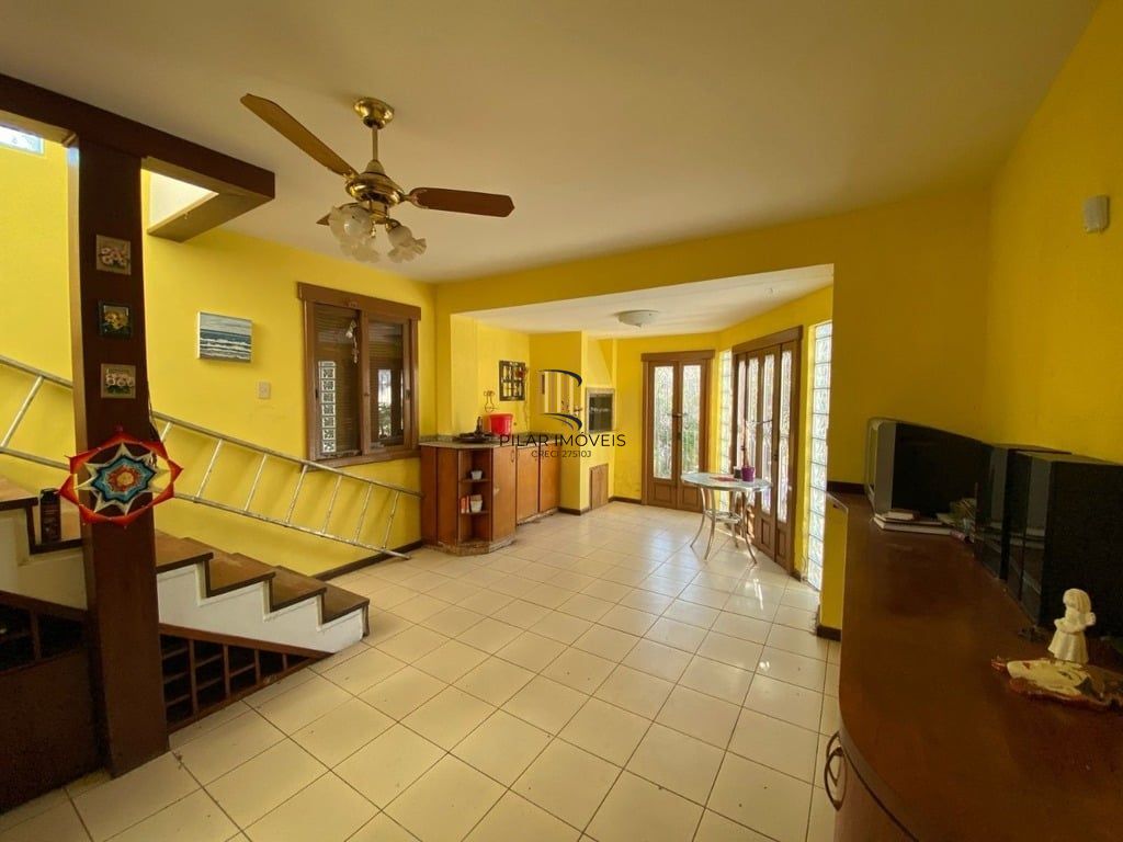 Casa 4 dormitórios no bairro Tristeza