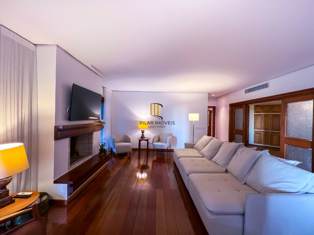 Apartamento 4 dormitórios no bairro Moinhos de Vento