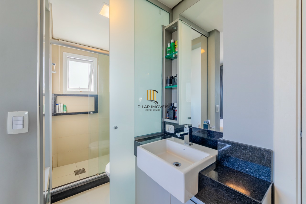 Apartamento 2 dormitórios no bairro Passo da Areia