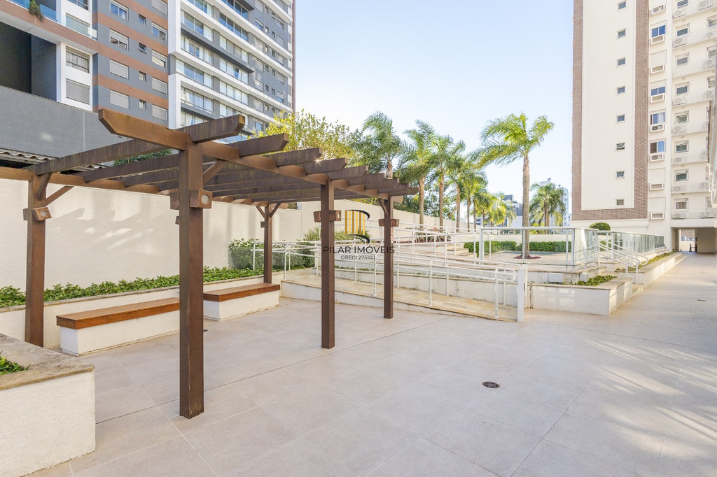 Apartamento 2 dormitórios no bairro Passo da Areia