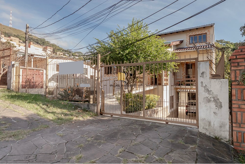 Casa 5 dormitórios no bairro Glória - Pilar Imóveis
