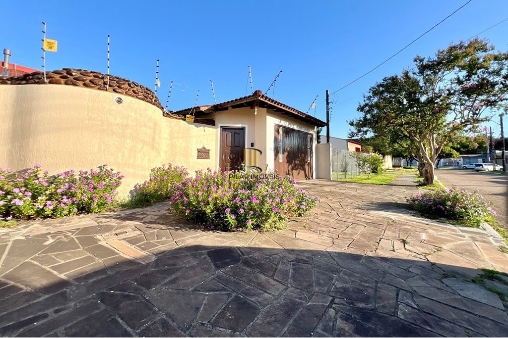 Casa 3 dormitórios no bairro Harmonia