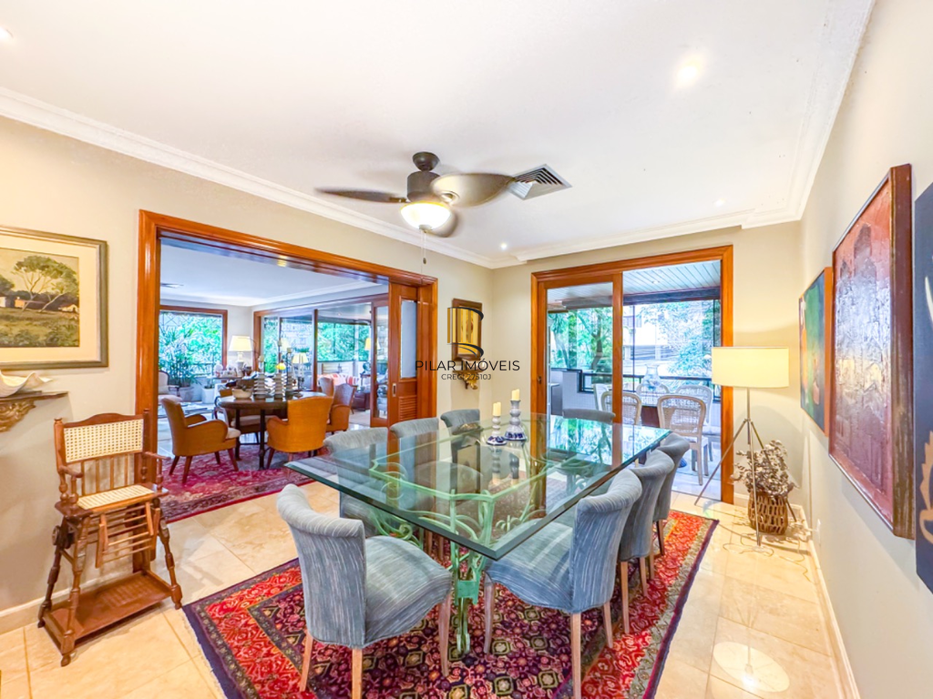 Apartamento 4 dormitórios no bairro Bela Vista