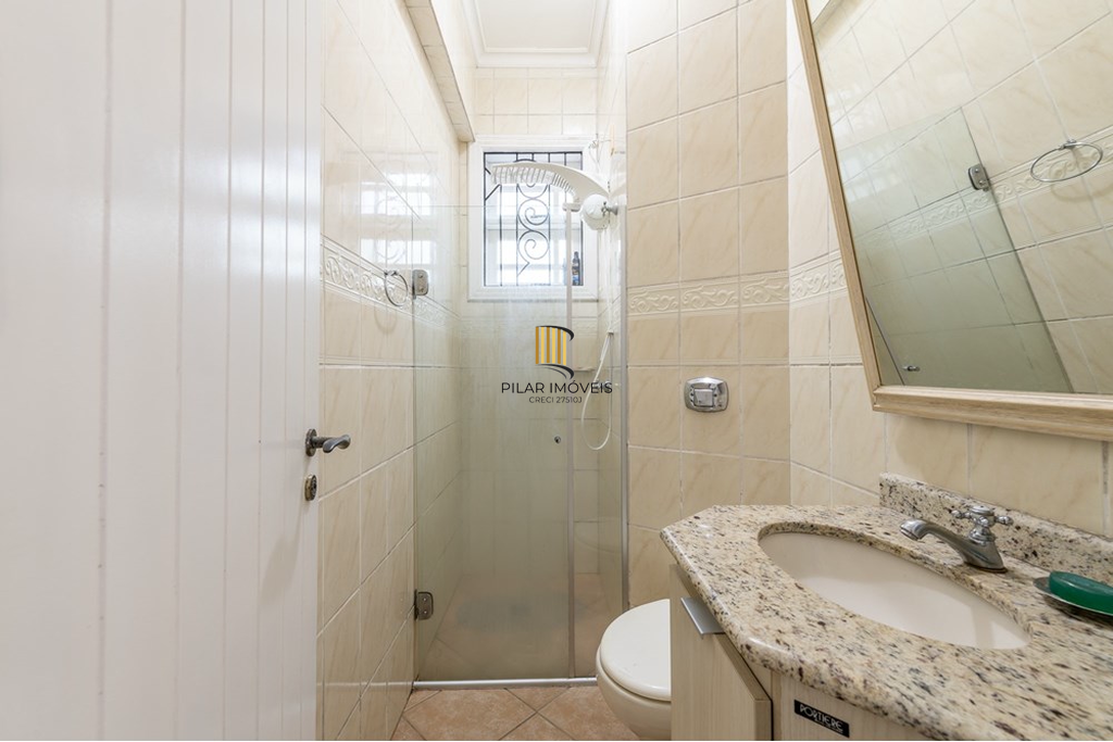 Casa 4 dormitórios no bairro Ipanema