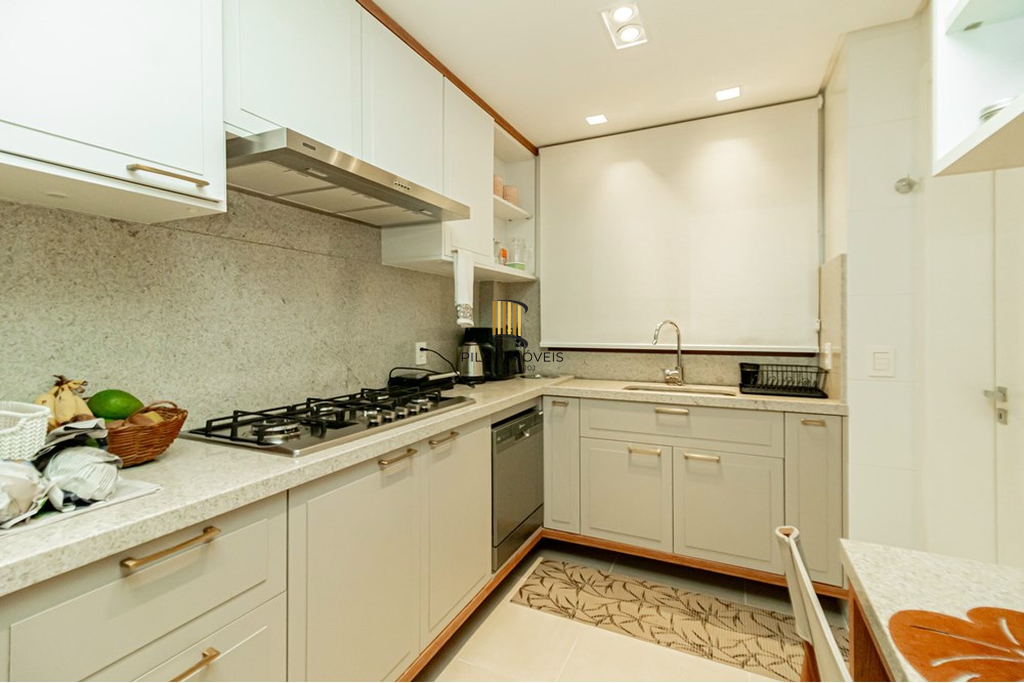 Apartamento 3 dormitórios no bairro Menino Deus