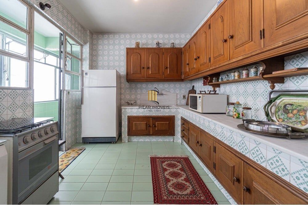 Apartamento 4 dormitórios no bairro Auxiliadora