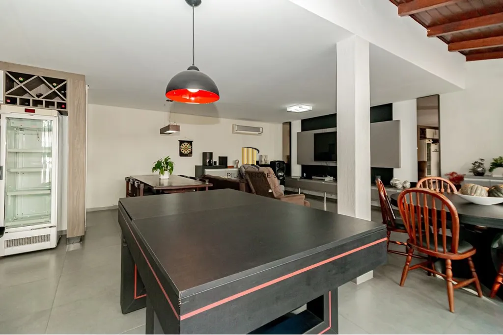 Casa 4 dormitórios no bairro Jardim Planalto