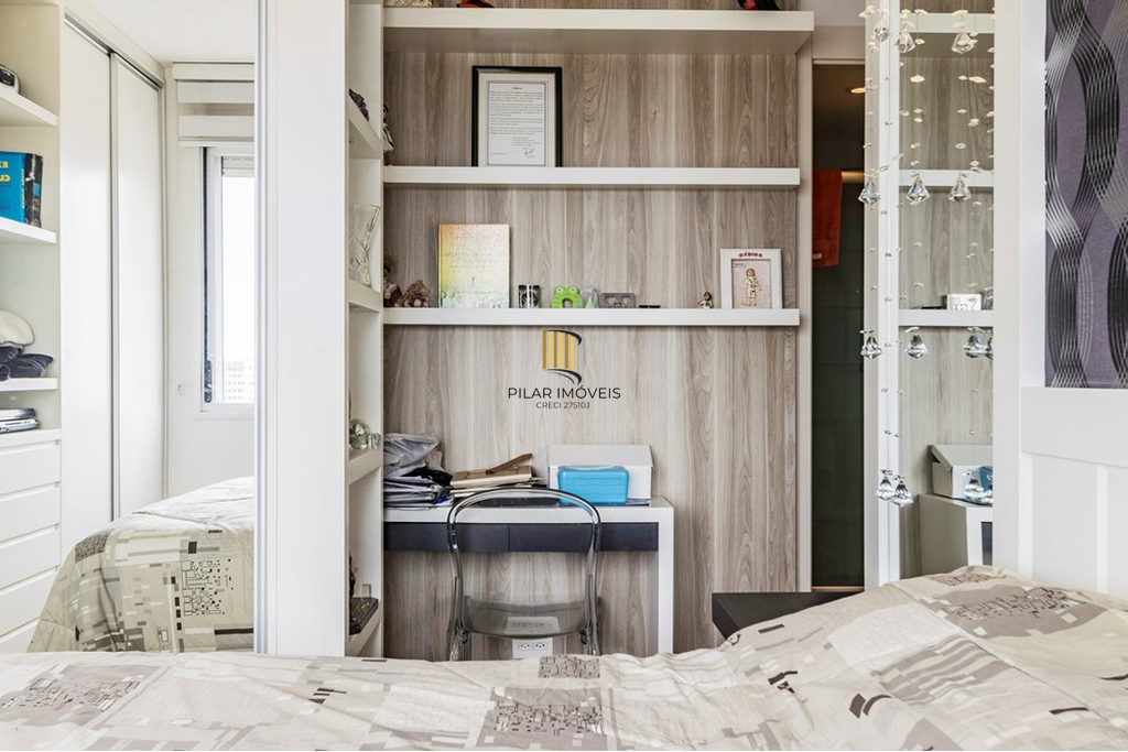 Apartamento 2 dormitórios no bairro Vila Ipiranga