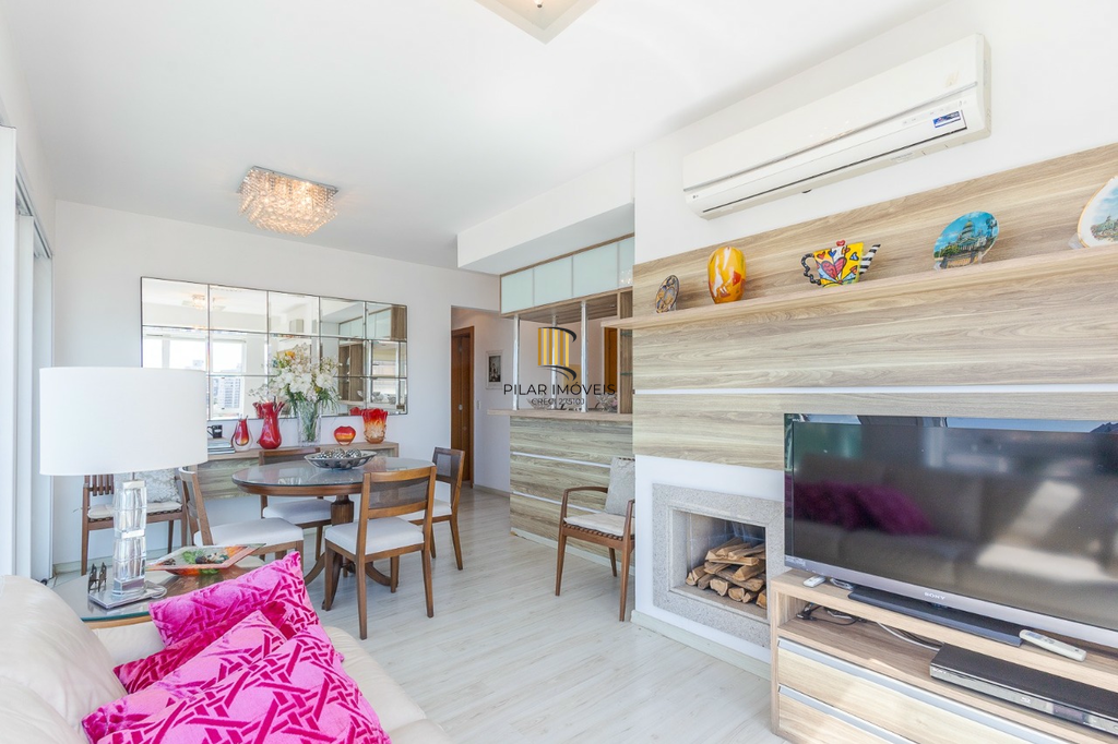 Apartamento 2 dormitórios no bairro Três Figueiras