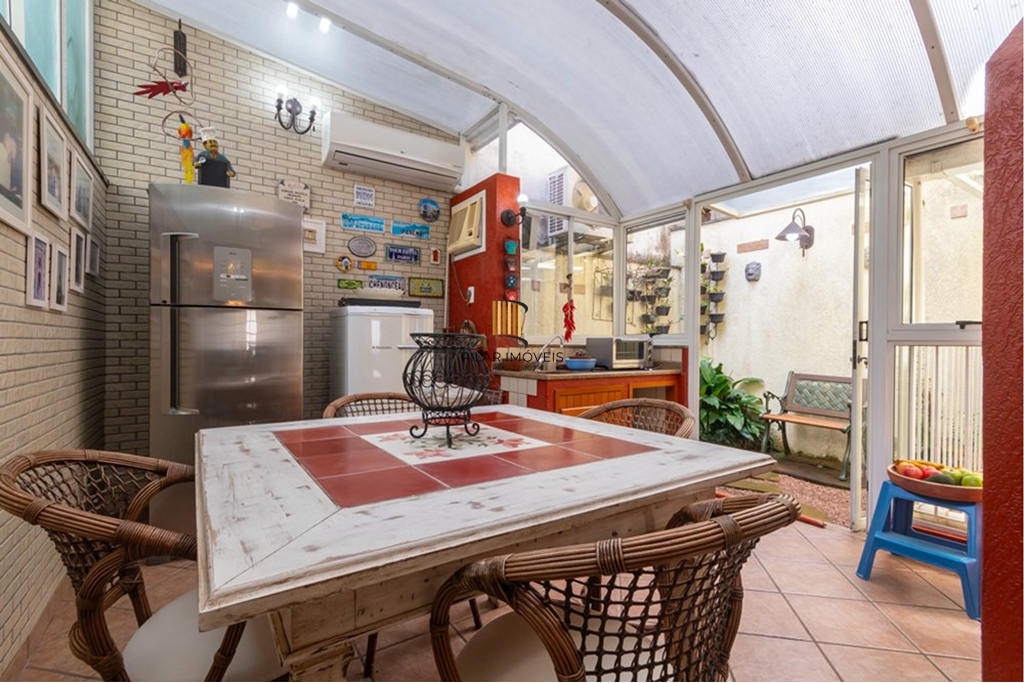 Casa de Condomínio 4 dormitórios no bairro Boa Vista