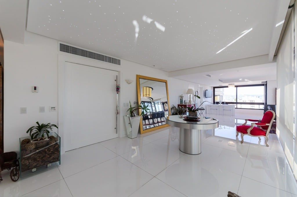 Apartamento 4 dormitórios no bairro Bela Vista