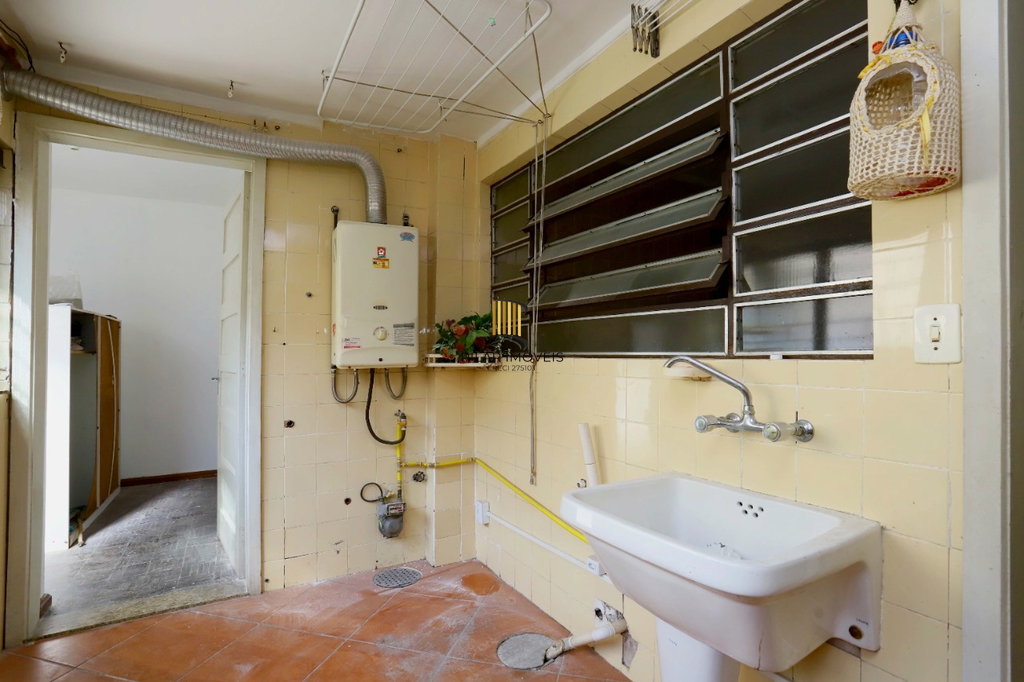 Apartamento 3 dormitórios no bairro Farroupilha