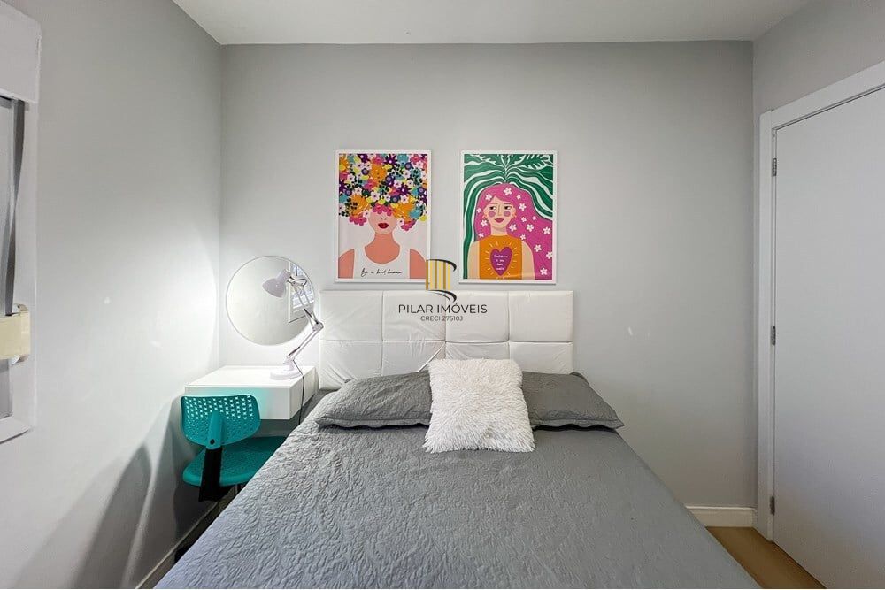 Casa de Condomínio 3 dormitórios no bairro Niterói